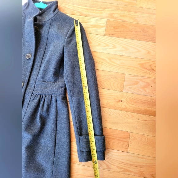 EUC J. Crew Lady Coat - Picture 5 of 8